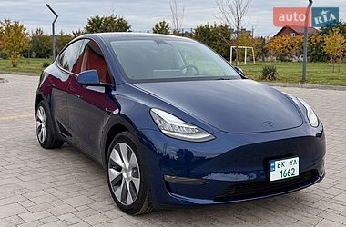 Внедорожник / Кроссовер Tesla Model Y 2023 в Ровно Внедорожник / Кроссовер Tesla Model Y 2023 в Ровно