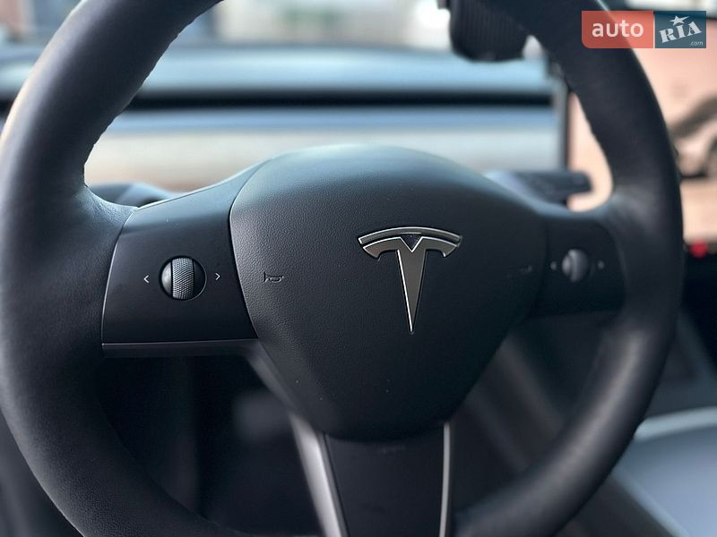 Позашляховик / Кросовер Tesla Model Y 2022 в Вінниці