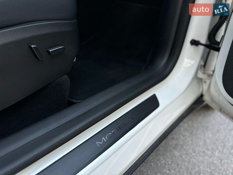 Позашляховик / Кросовер Tesla Model Y 2022 в Вінниці