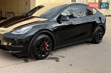 Tesla Model Y 2021