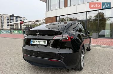 Позашляховик / Кросовер Tesla Model Y 2024 в Рівному