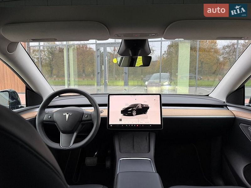 Позашляховик / Кросовер Tesla Model Y 2024 в Рівному