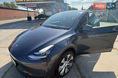 Tesla Model Y  2022