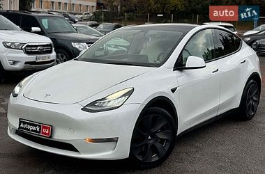Tesla Model Y  2022