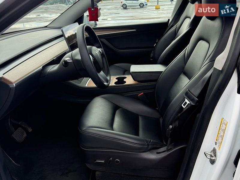 Внедорожник / Кроссовер Tesla Model Y 2023 в Одессе