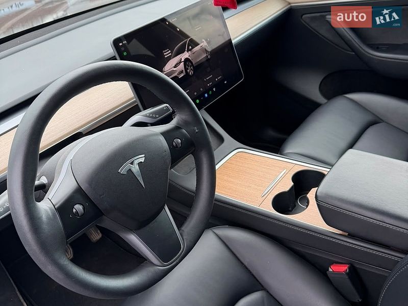 Внедорожник / Кроссовер Tesla Model Y 2023 в Одессе