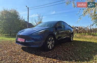 Tesla Model Y  2022