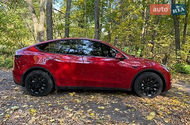 Внедорожник / Кроссовер Tesla Model Y 2022 в Киеве