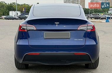 Позашляховик / Кросовер Tesla Model Y 2021 в Києві