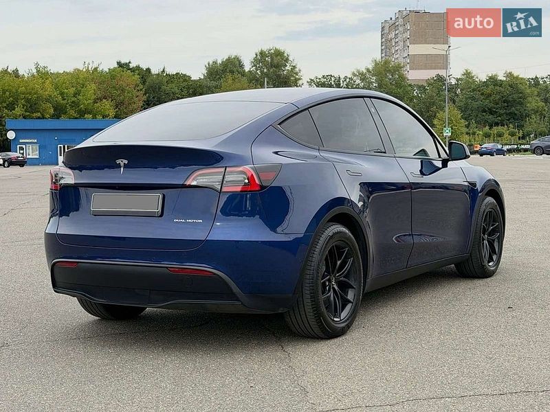 Позашляховик / Кросовер Tesla Model Y 2021 в Києві
