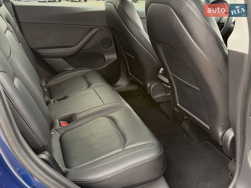 Позашляховик / Кросовер Tesla Model Y 2021 в Києві