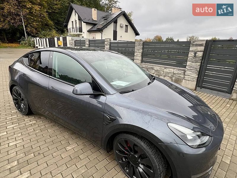 Внедорожник / Кроссовер Tesla Model Y 2022 в Львове