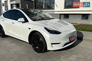 Tesla Model Y  2023