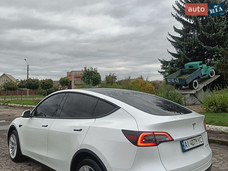Позашляховик / Кросовер Tesla Model Y 2022 в Сквирі фото 6 Позашляховик / Кросовер Tesla Model Y 2022 в Сквирі
