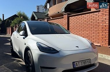 Tesla Model Y  2021