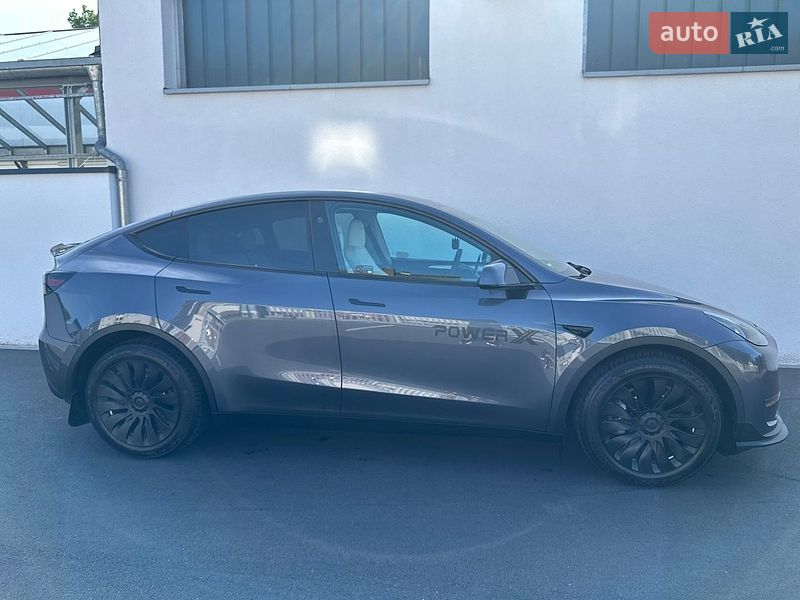 Позашляховик / Кросовер Tesla Model Y 2023 в Ужгороді фото 2 Позашляховик / Кросовер Tesla Model Y 2023 в Ужгороді