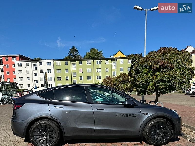 Позашляховик / Кросовер Tesla Model Y 2023 в Ужгороді фото 8 Позашляховик / Кросовер Tesla Model Y 2023 в Ужгороді