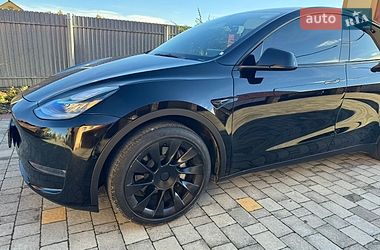 Tesla Model Y  2022