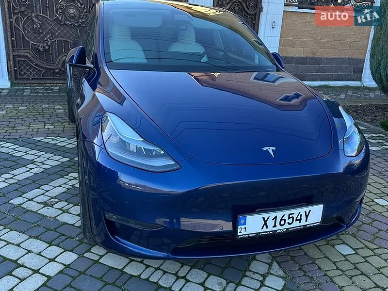 Tesla Model Y