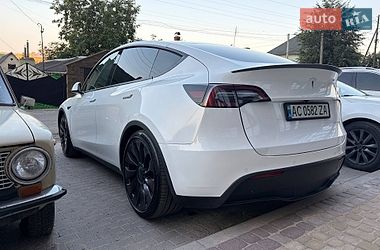 Tesla Model Y  2022
