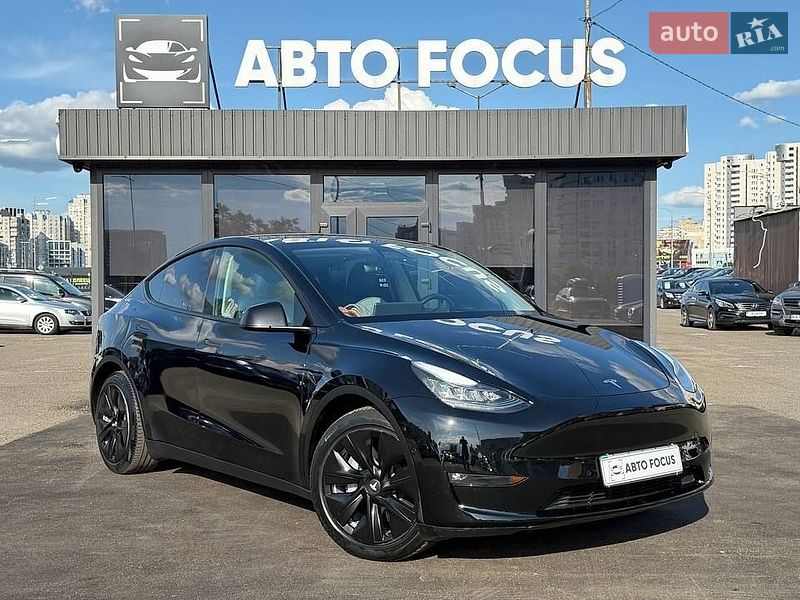 Tesla Model Y 2021