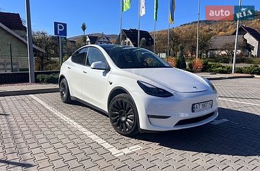 Tesla Model Y  2023