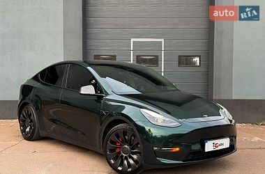 Tesla Model Y  2022