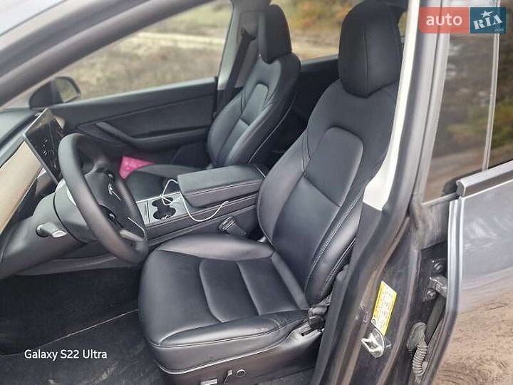Позашляховик / Кросовер Tesla Model Y 2021 в Львові