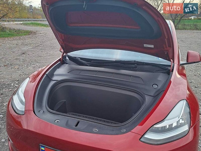 Позашляховик / Кросовер Tesla Model Y 2023 в Бучі