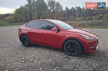 Tesla Model Y  2023
