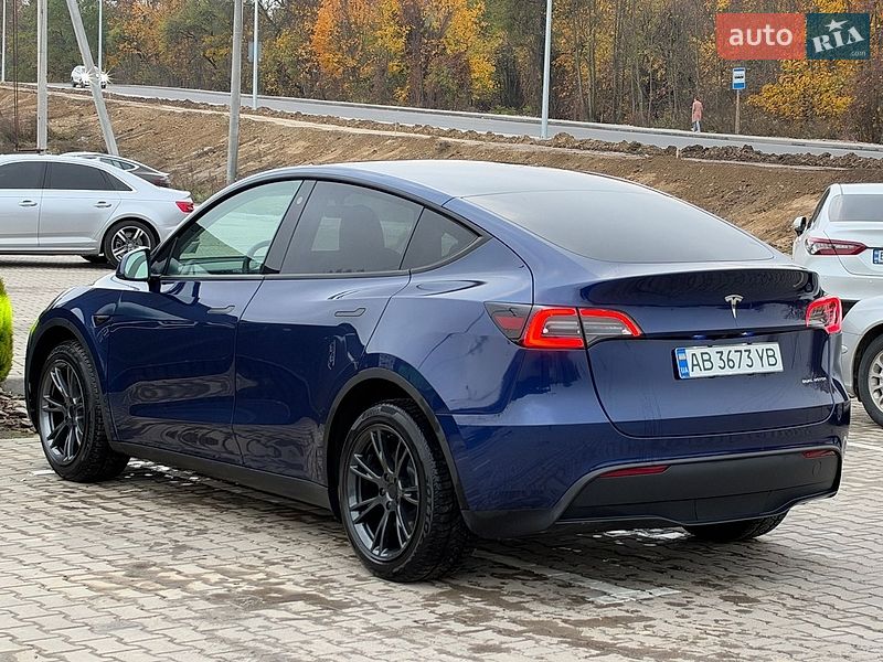 Позашляховик / Кросовер Tesla Model Y 2023 в Львові фото 8 Позашляховик / Кросовер Tesla Model Y 2023 в Львові