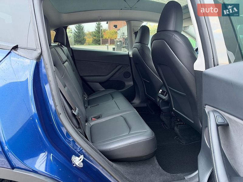 Позашляховик / Кросовер Tesla Model Y 2023 в Львові фото 17 Позашляховик / Кросовер Tesla Model Y 2023 в Львові