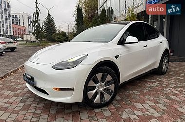 Tesla Model Y  2023