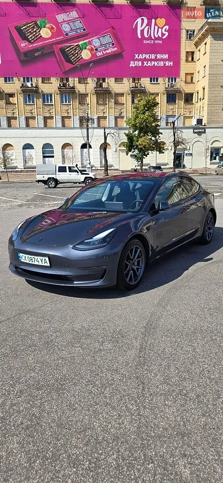 2022 Tesla Model 3 - фото 1