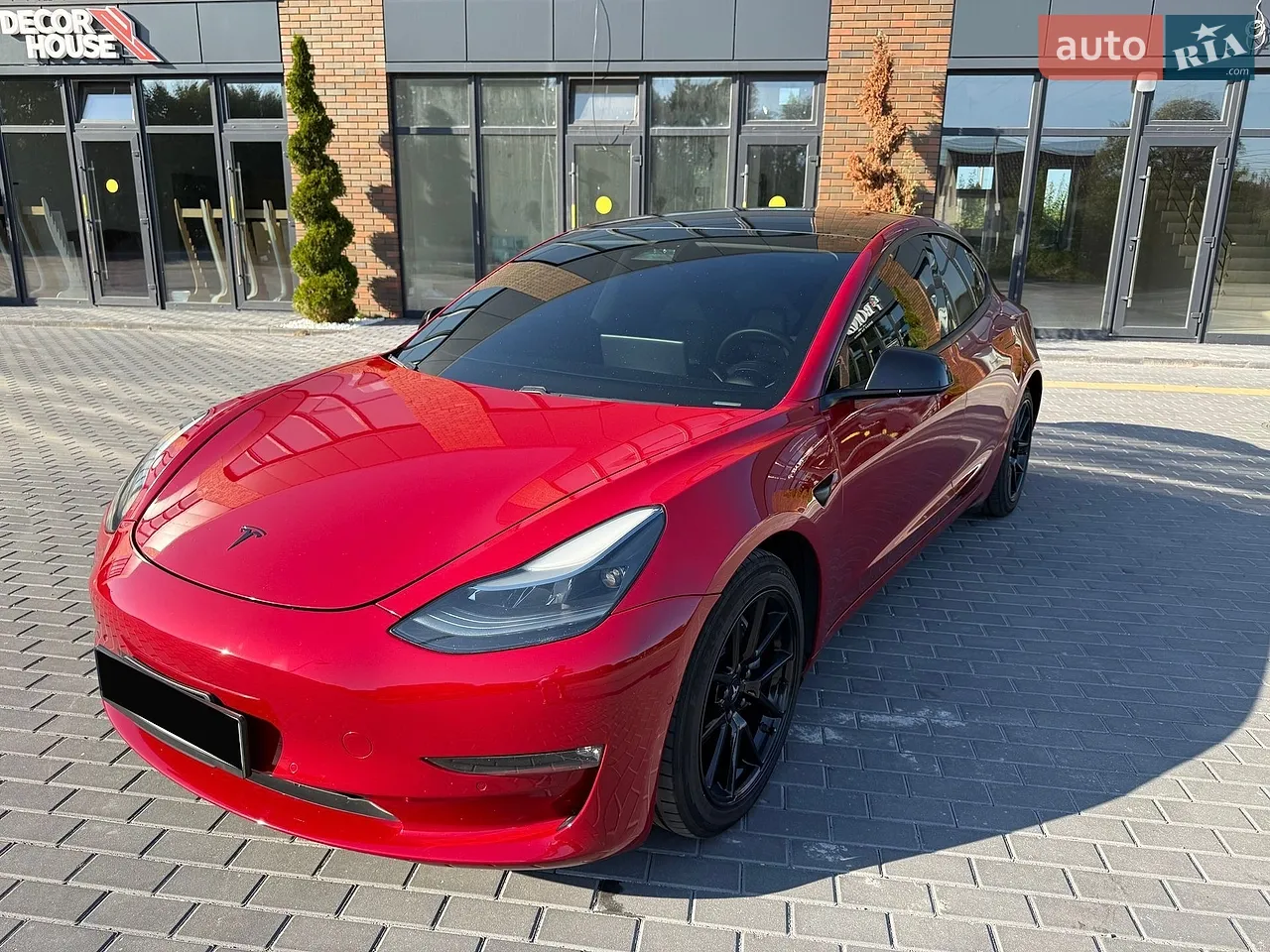 2020 Tesla Model 3 - фото 1