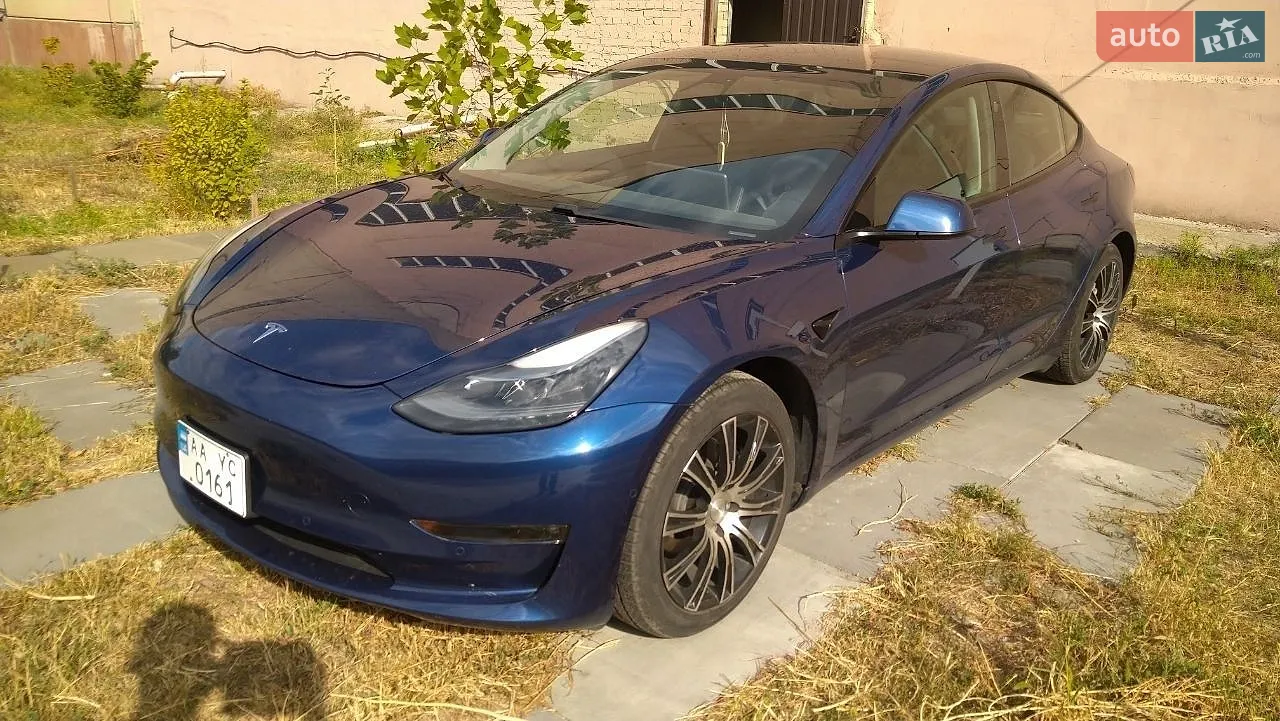 2021 Tesla Model 3 - фото 1