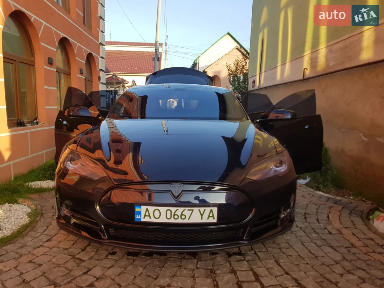 2014 Tesla Model S - фото 1