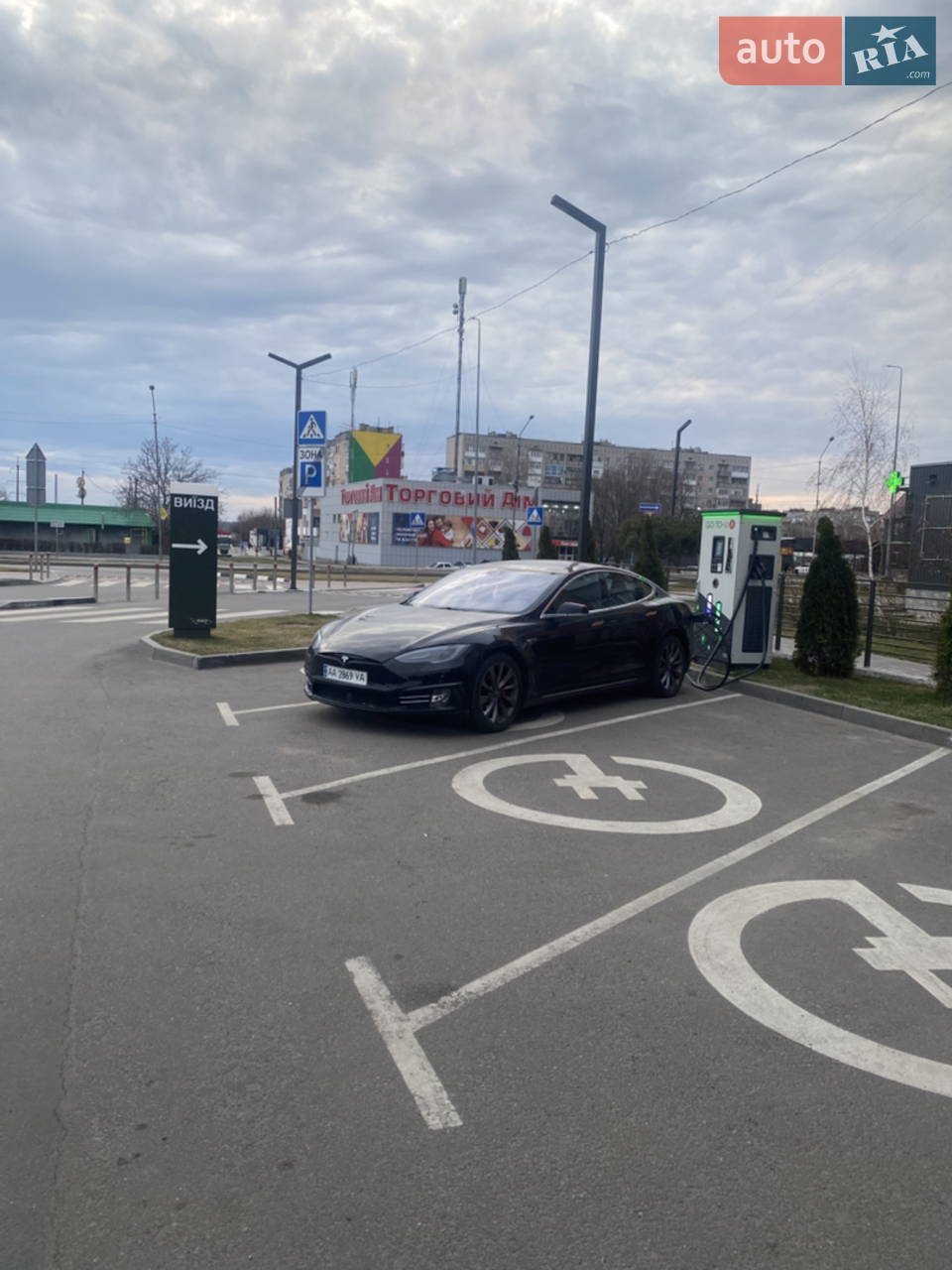 2015 Tesla Model S - фото 1