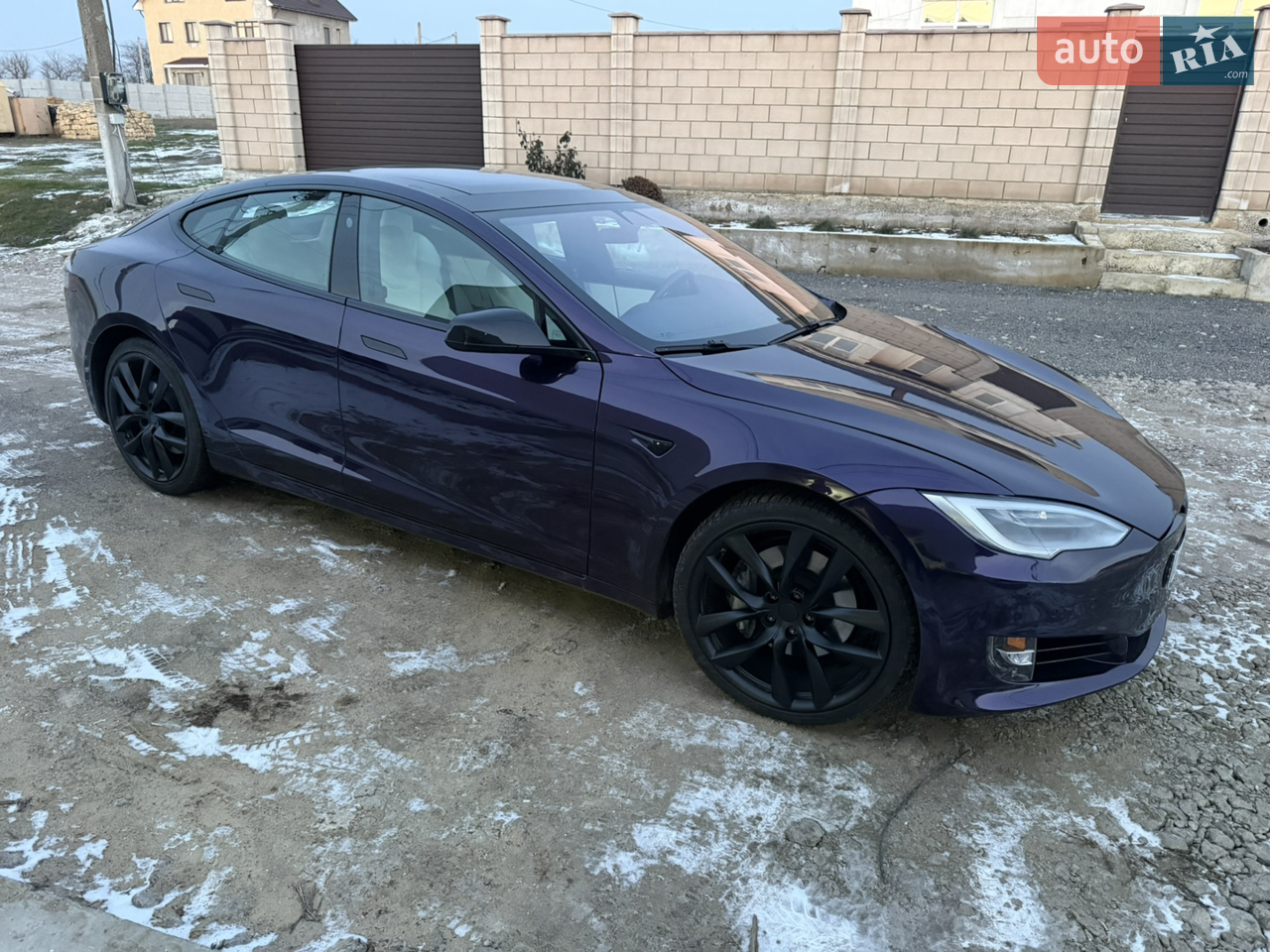 2018 Tesla Model S - фото 1