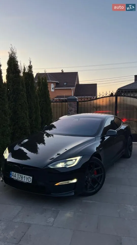 2023 Tesla Model S - фото 1