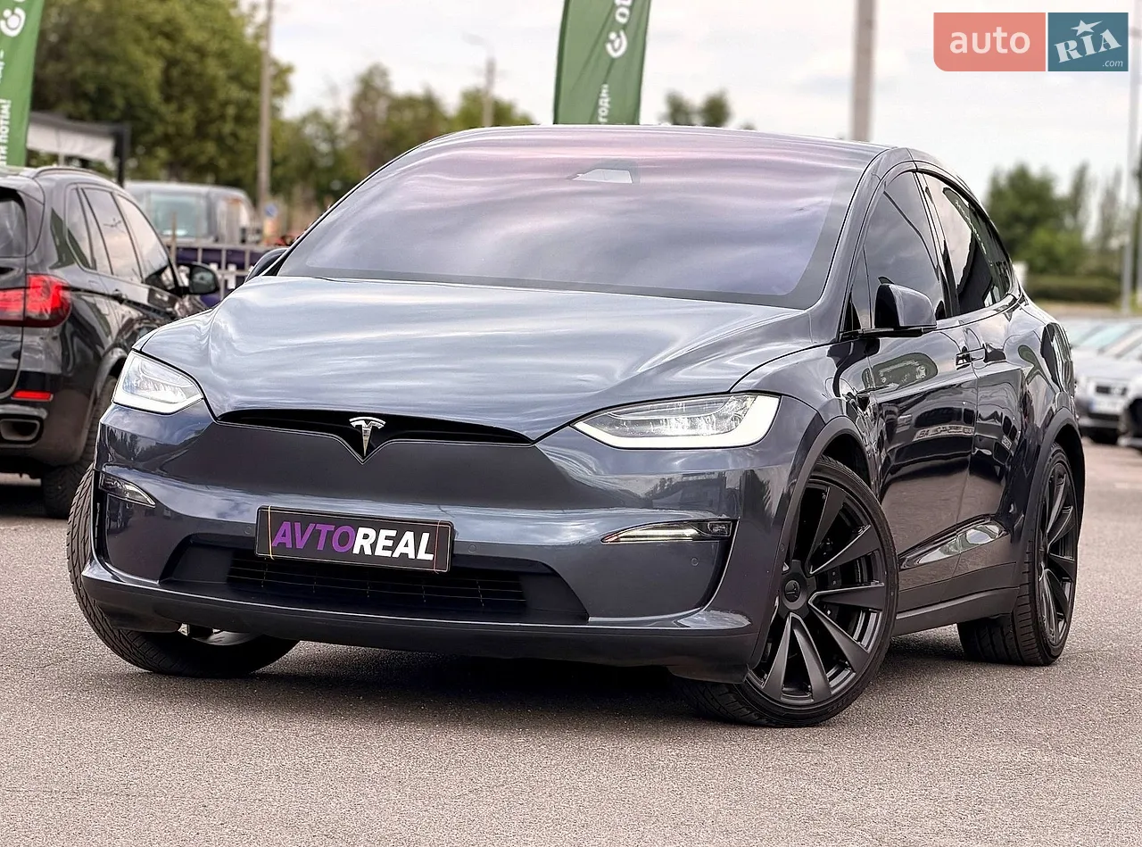 2022 Tesla Model X - фото 1