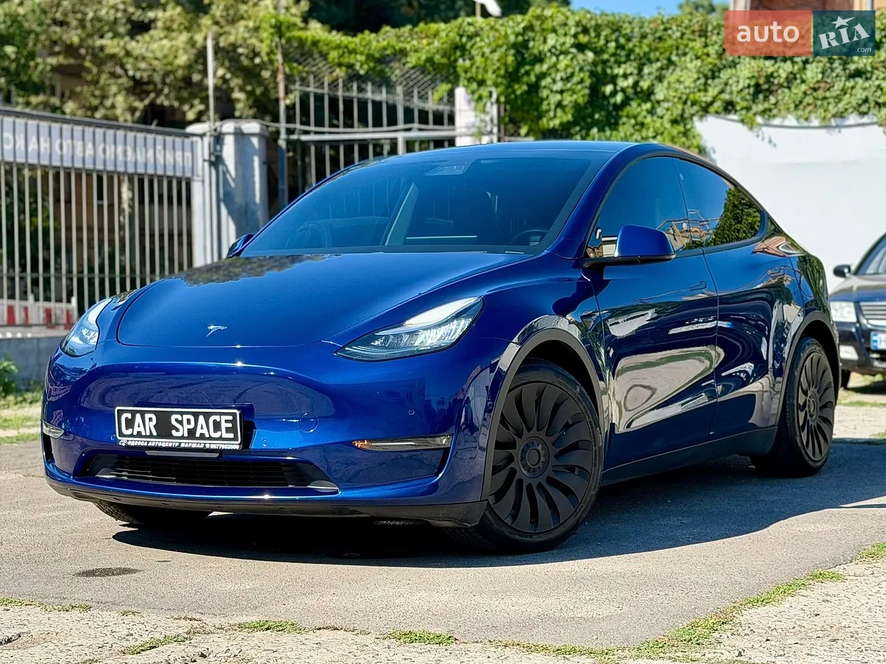 2020 Tesla Model Y - фото 1