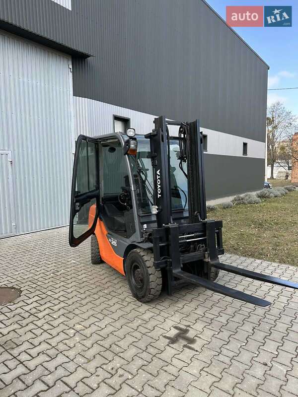 Toyota 02-2FG25