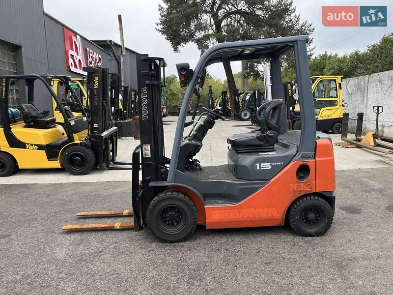 Toyota 02-8FGF15