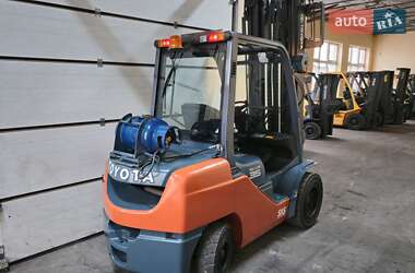 Toyota 02-8FGJF35  2018