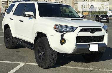 Toyota 4Runner 4.0 4WD 2019