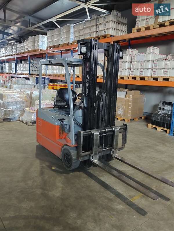 Toyota 7FB15