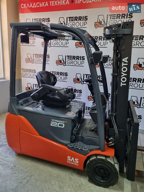 Спецтехніка Toyota 8FBMT20