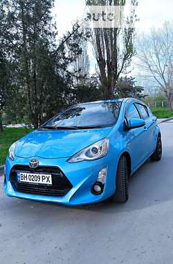 Toyota Aqua  2015