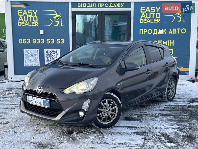 Хэтчбек Toyota Aqua